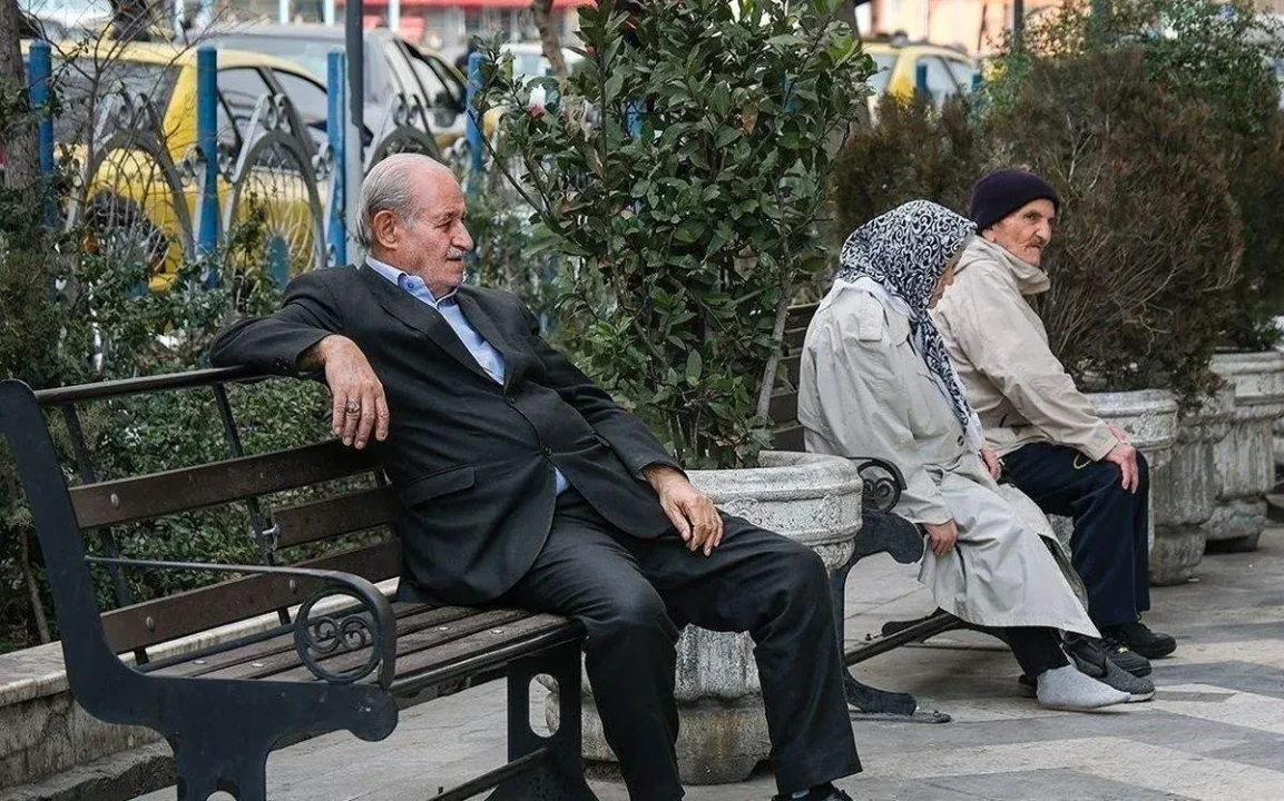 حقوق بازنشستگان ۱۴۰۵ چقدر افزایش مییابد؟ حقوق بازنشستگان ۱۴۰۵ چقدر افزایش مییابد؟